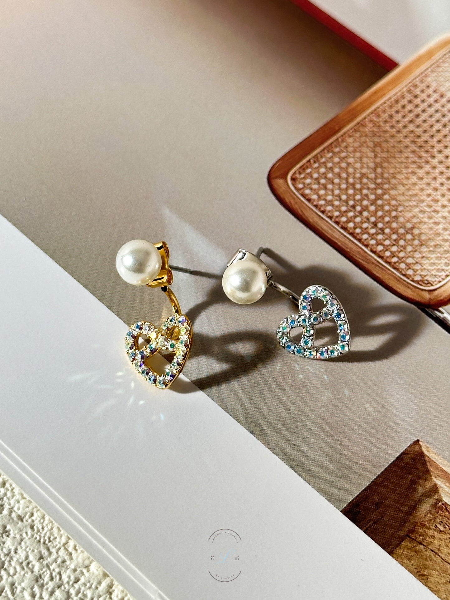 Pretzel Pearl Stud Earrings