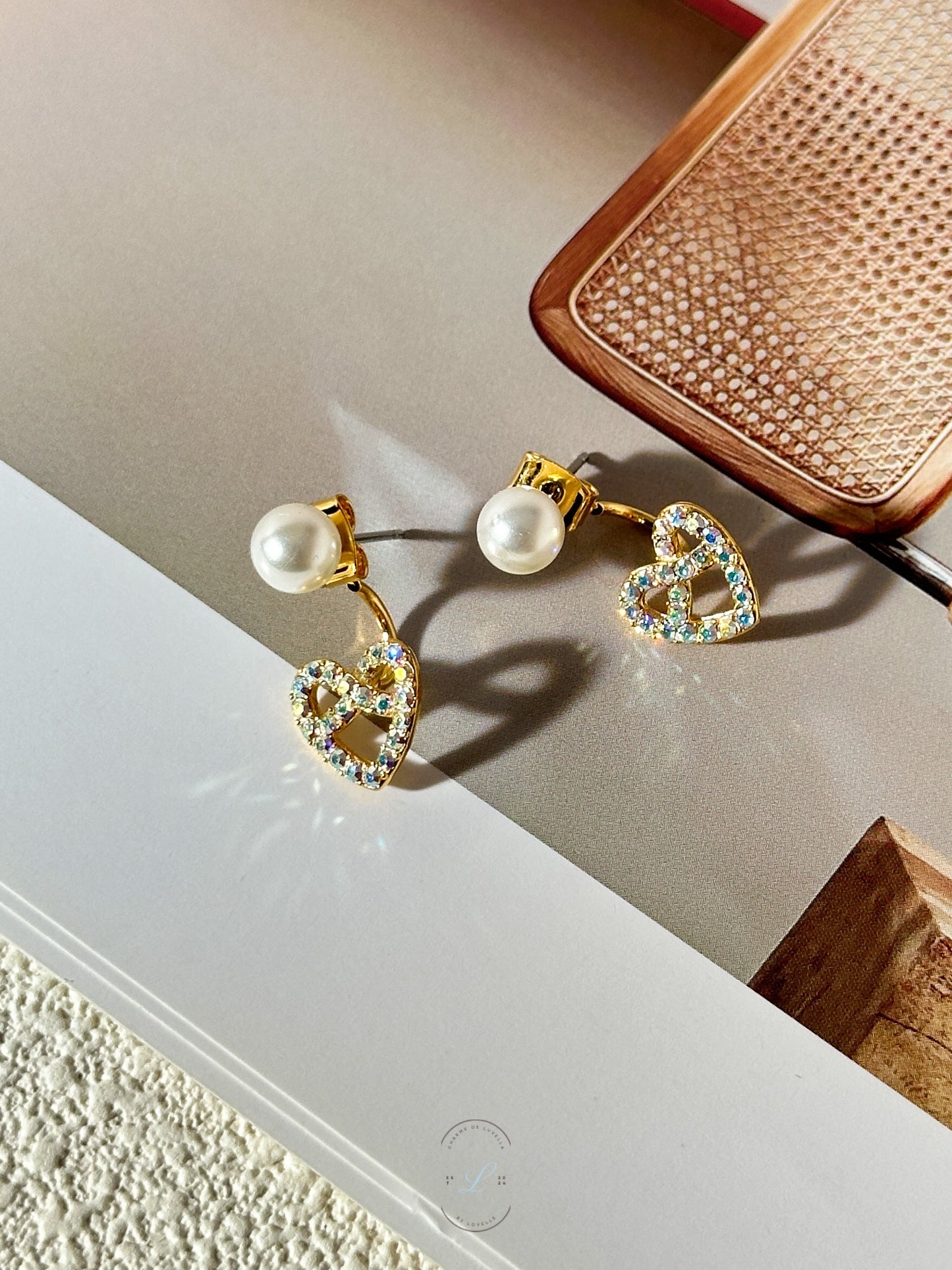 Pretzel Pearl Stud Earrings